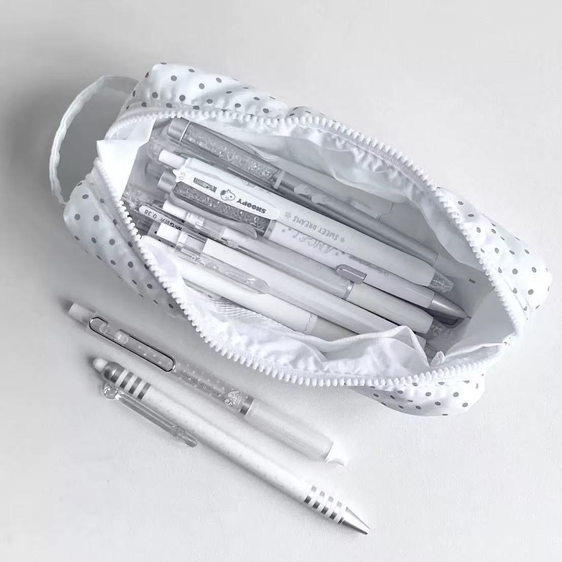 Astuccio portapenne a pois, gr - Aesthetic Large Pencil Case Pouch recensione e prezzo